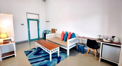 Neela's Beach Inn