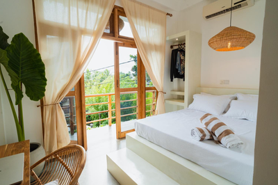 KOMOREBI Weligama