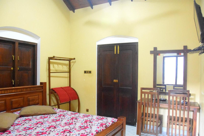 Sunray Hotel Ratnapura