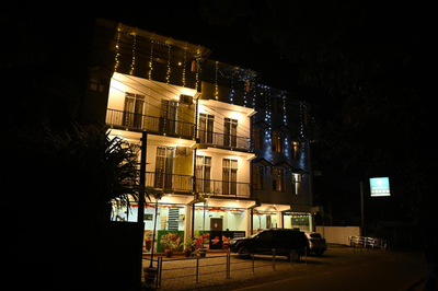 Hotel Queens Palace