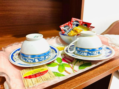 NMK Trinco Holiday Inn