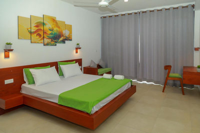 Traveller's Hotel Hikkaduwa