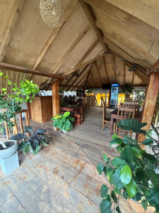 Seafood king hostel