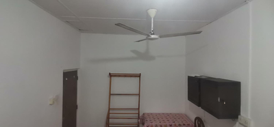 Hostel 42