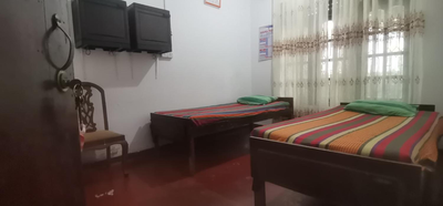 Hostel 42