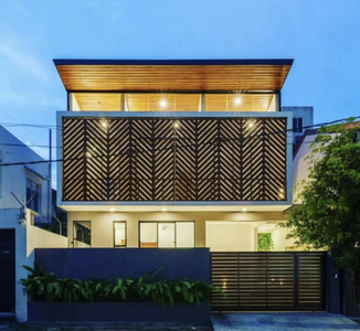 Lady Lavinia Residence