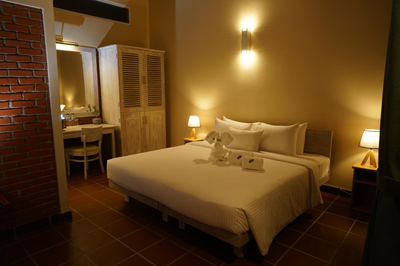 Olinia Airport Hotel