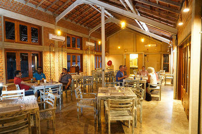 Olinia Airport Hotel