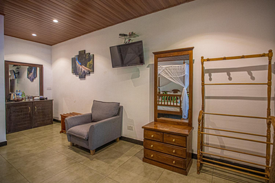 Avenra Cottage