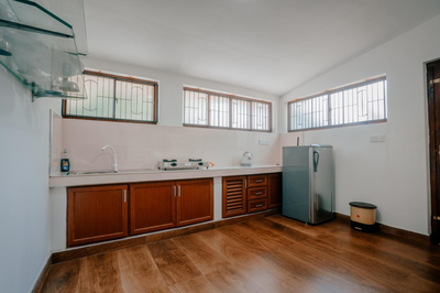 Sri Construction Circuit Bungalow