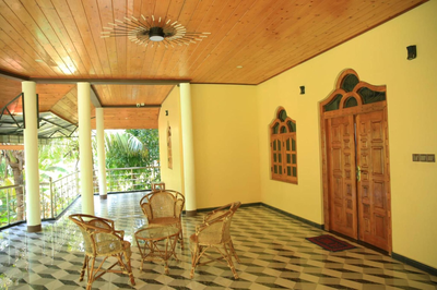 Thulasi Holiday Home