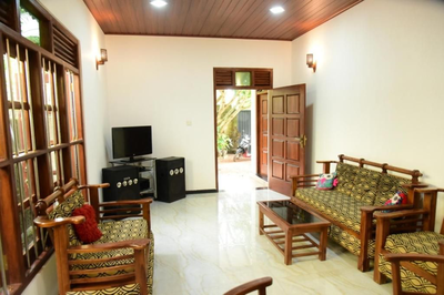 Sanjee Villa Hikkaduwa