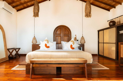 Amba Villa - Madiha Hill - NEW