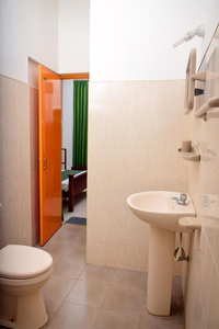 Vishmee Holiday Inn