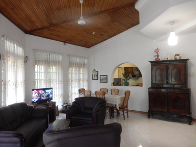 Sisanda Residence