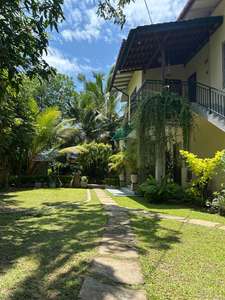Villa Bird Gate