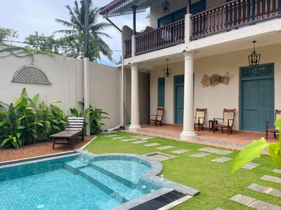Colonial Villa Oasis - 100m from Beach!