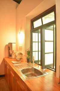 Charming & historical 3-Bed Bungalow in Hikkaduwa