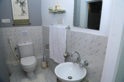 Riverside Suites