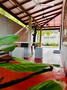 R Villa Unawatuna