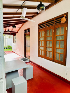 R Villa Unawatuna