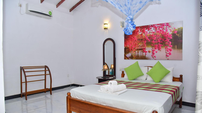 Sayare Inn
