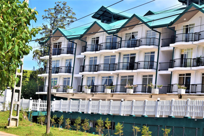 Lake Infinity Luxury Condos