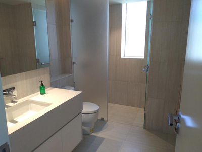 Super Luxury 2 BR Apartment in Five Star Colombo City Centre