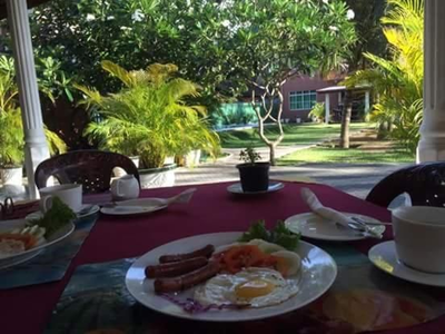 Larn's Villa Hotel & Apartment