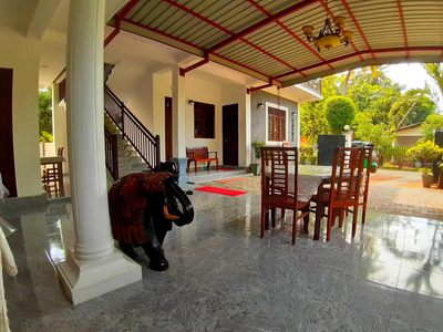 Radha Tourist Home