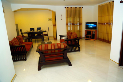 4 S Villa