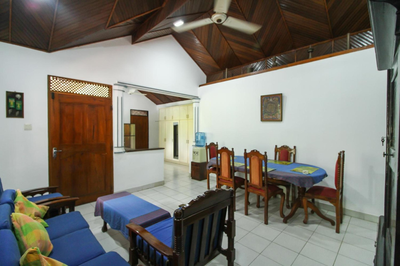Lioni Holidays Villa