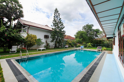 Lioni Holidays Villa