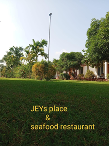JEYs Place