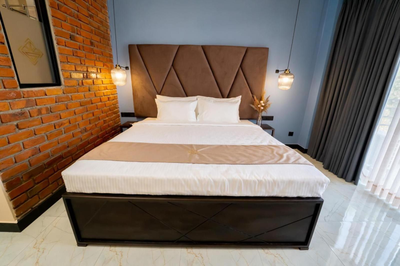Limeshine - Airport Transit Hotels & Residences