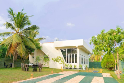 Bliss Loft - Fully Furnished Villa at Kurana, Katunaya CMB with Tranfer