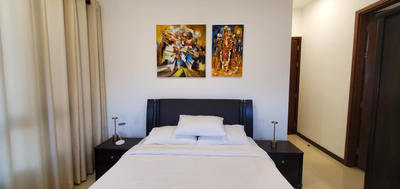 Luxury 32nd Floor 2 Bed-2 Bath Apartment with Pool, Harbour & Lotus Tower views