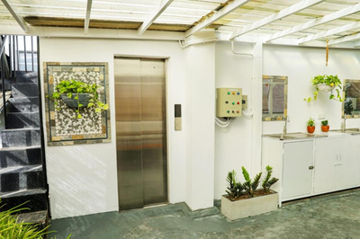 Urban Girl Hostel