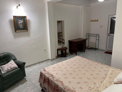Lola's Villa