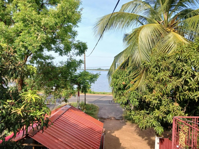 Rest In White House Batticaloa