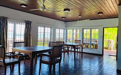 Bird Beach Bungalow