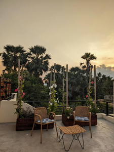Villa with Private Pool, 12 mins walk to Beach