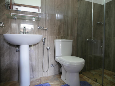 Ocean View tourist guest house at Negombo beach near the airport