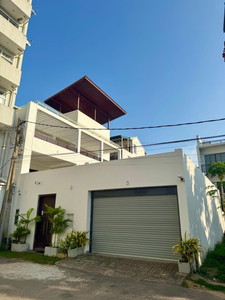Aurora Holiday House