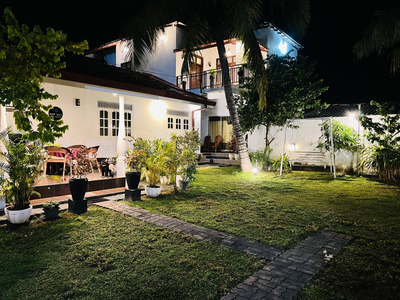 White Villa Airport Transit Hotel
