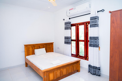 Thisha Hotel & Restaurant