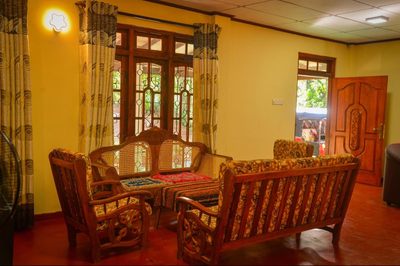 Lak Sewana Home Stay