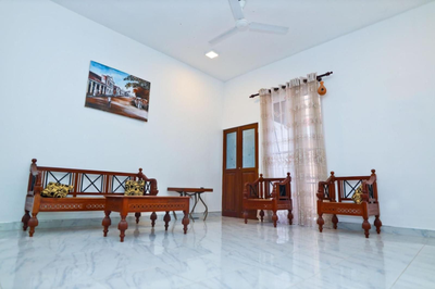 Thinaya Lake Resort