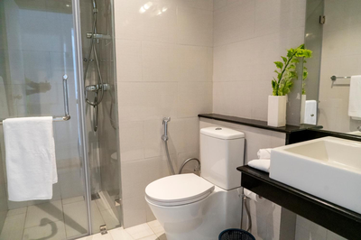Oceanfront Galle Apartment L4-10
