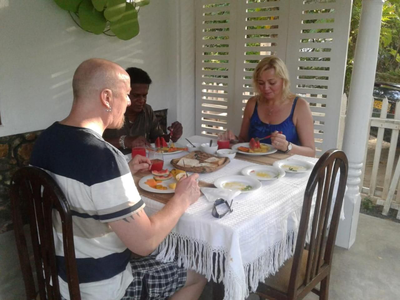 R Home Stay
